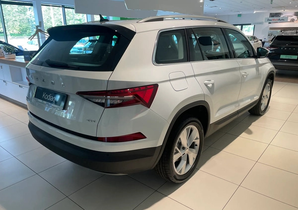 Skoda Kodiaq cena 213650 przebieg: 1, rok produkcji 2024 z Pyzdry małe 106